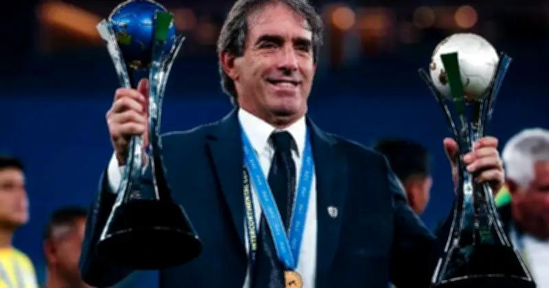 Guillermo Almada: el exitoso paso del técnico uruguayo en la Liga MX