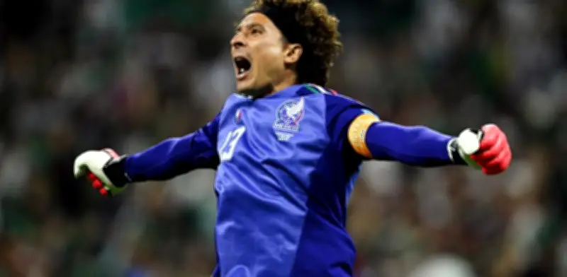 Guillermo Ochoa entra de cambio ante Chequia y cierra su ciclo mundialista con México