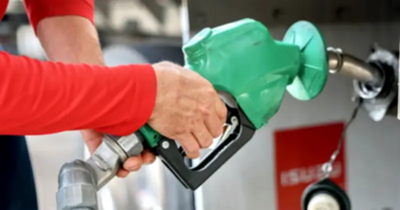 Hacienda mantiene sin subsidio gasolina Premium por tercera semana