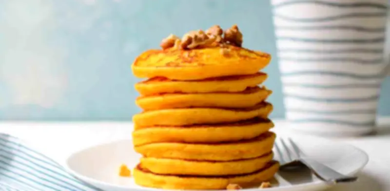 Hot cakes de avena con zanahoria: pastel de zanahoria en desayuno saludable