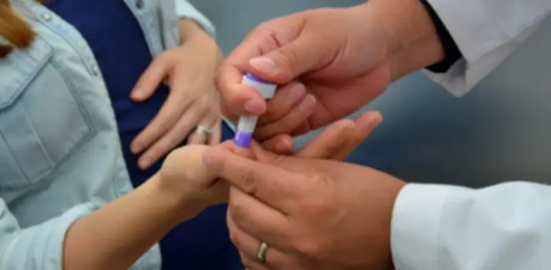 IMSS ofrecerá pruebas gratuitas de VIH y Hepatitis C durante Marcha del Orgullo en CDMX