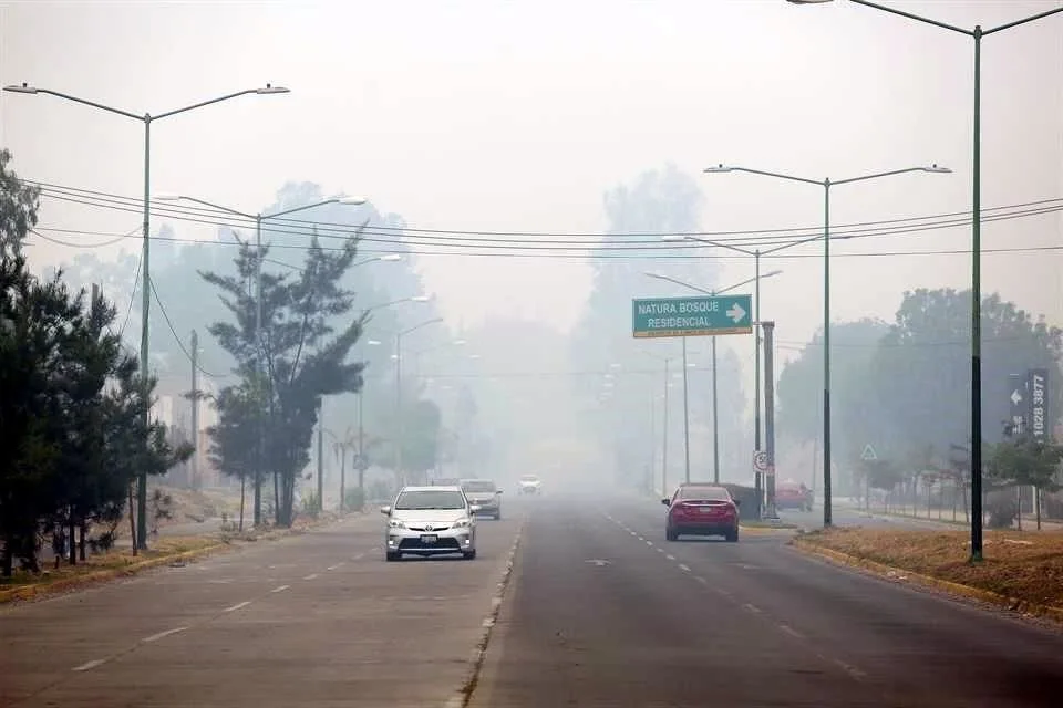 Incendio en La Primavera dispara contaminación en el AMG: 108 Imeca