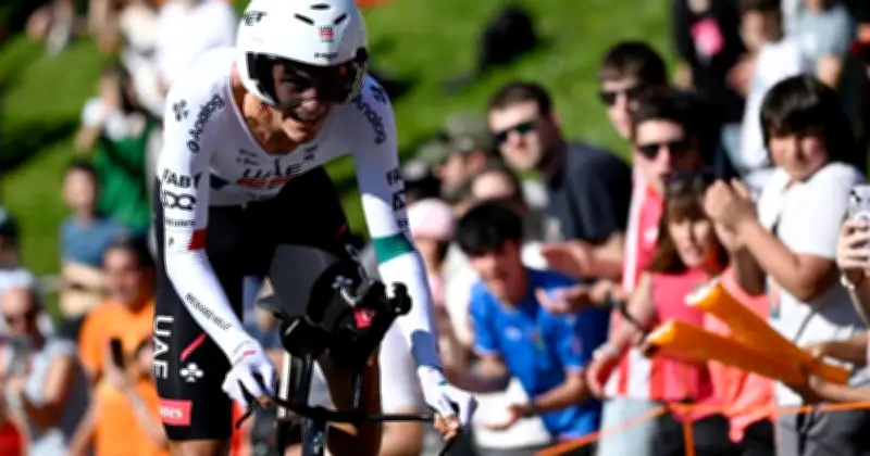 Isaac del Toro vuelve a la competencia tras lesión en Tour Auvergne-Rhône-Alpes