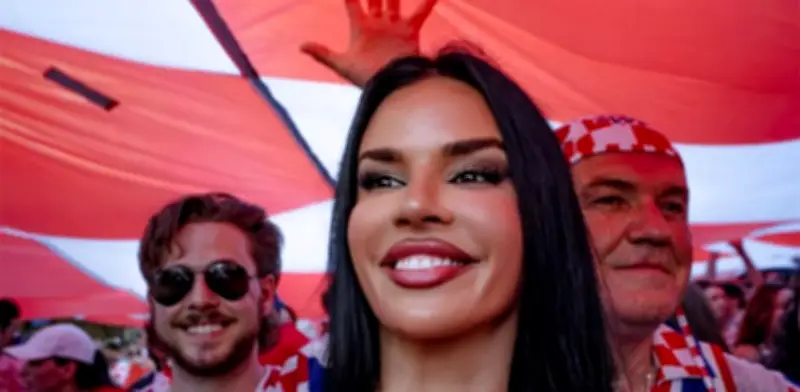 Ivana Knoll pide VAR por foto inesperada en tribuna del Mundial 2026