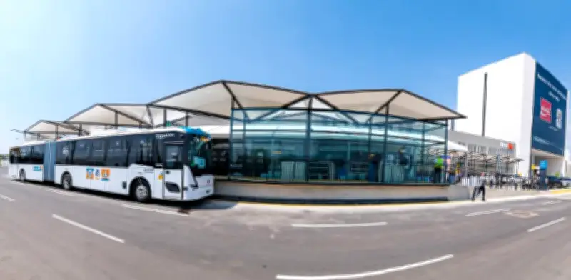 Jalisco lanza Línea 5: autobuses eléctricos del aeropuerto al estadio Akron