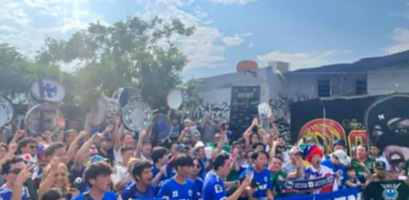 Japoneses y regios calientan el Mundial al estilo Rayados en Monterrey