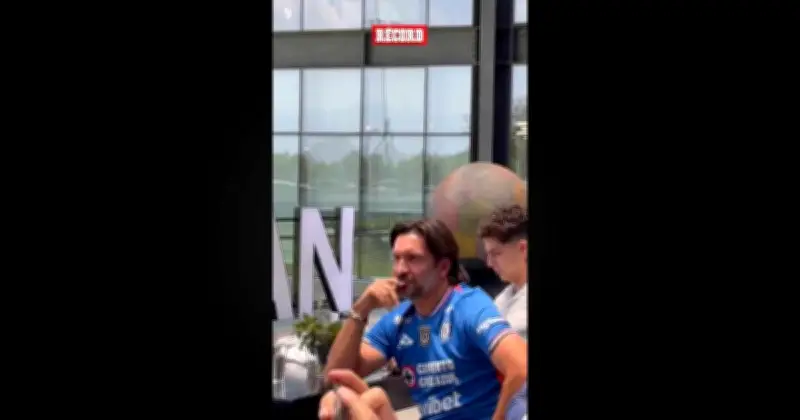 Kikin Fonseca olvida a Pumas y festeja a Cruz Azul en video