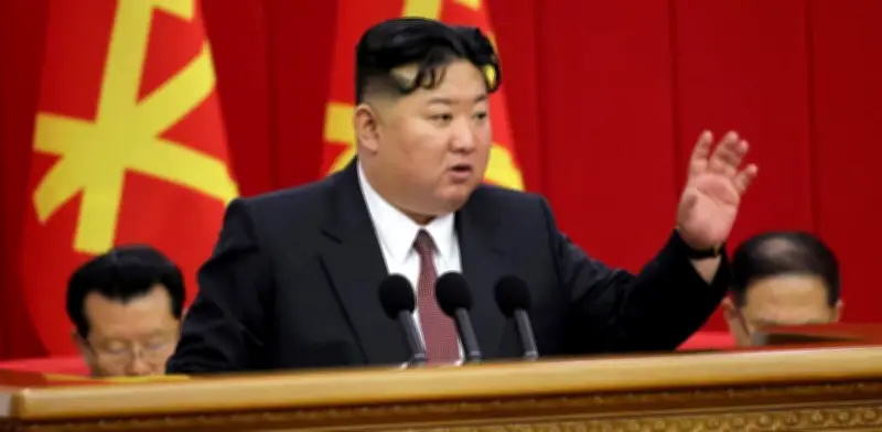 Kim Jong Un anuncia expansión naval con buques nucleares de 10,000 toneladas