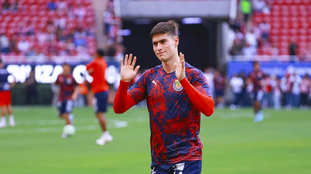 ‘La Hormiga’ González elige a Chicharito sobre Hugo Sánchez como su referente en el Tri