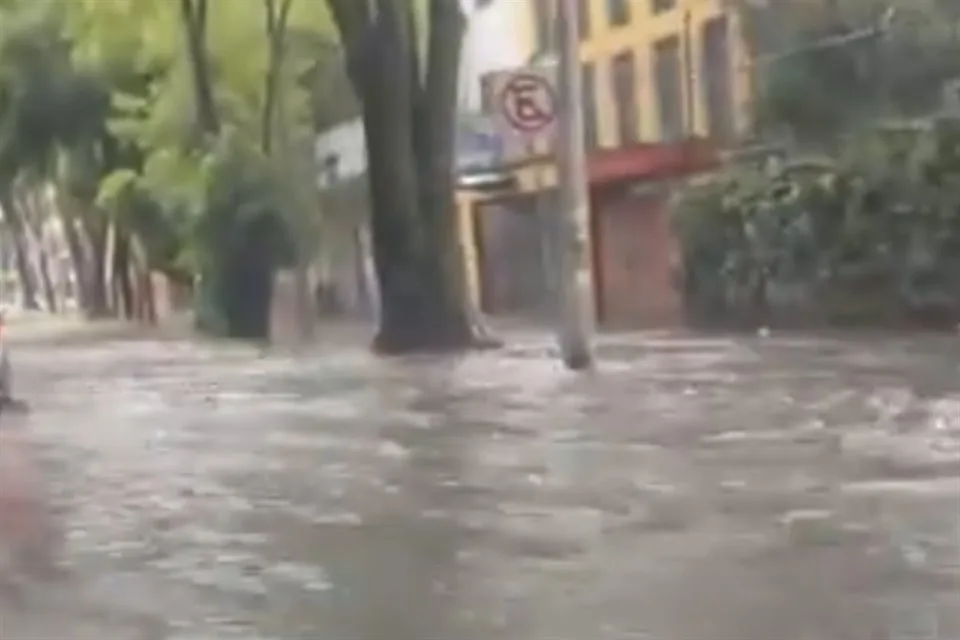 Lluvias intensas afectan cuatro alcaldías de CDMX