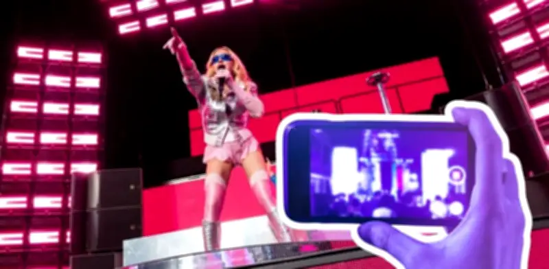 Madonna pide a fans guardar celulares y vivir el concierto en vivo