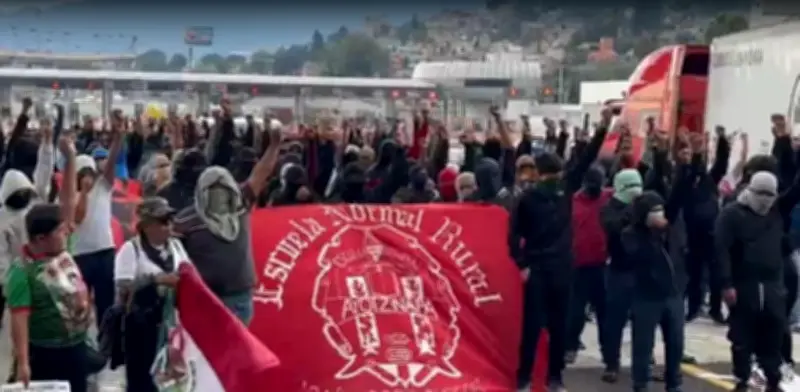 Manifestantes se retiran de caseta de Tlalpan tras mitin de 3 horas