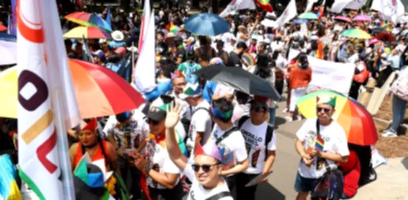 Marcha LGBT+ en CDMX: voces de resistencia y visibilidad en la lucha diaria