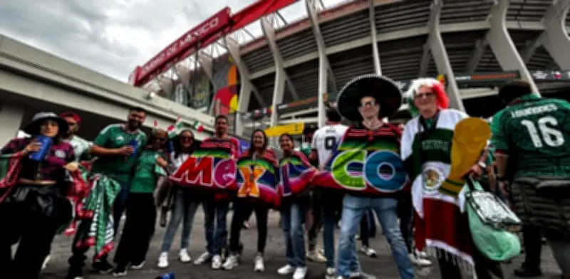 Marea verde en el Coloso: Miles de fans arropan al Tri en una jornada histórica