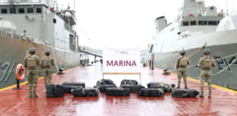 Marina asegura 829 kilos de cocaína en costas de Guerrero