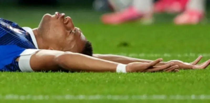 Mbappé evita obsesión con Messi: 'No miro lo que hace'