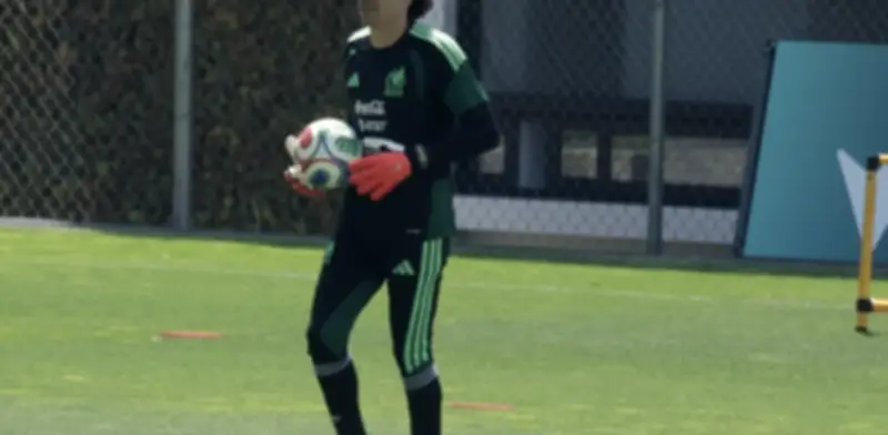 ¿Memo Ochoa titular? La drástica decisión que Javier Aguirre analiza ante Chequia
