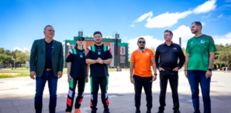 Monterrey inaugura Fan Fest con 21 días de fútbol, música y actividades