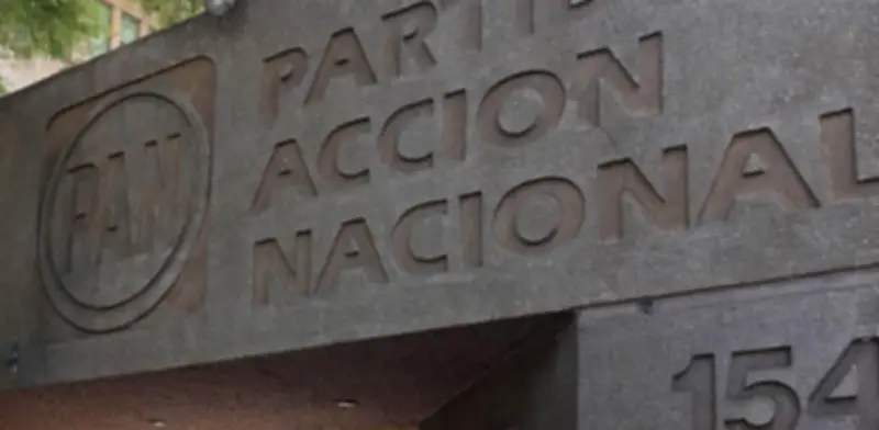 Morena denuncia al PAN por presunto fraude piramidal con programa social
