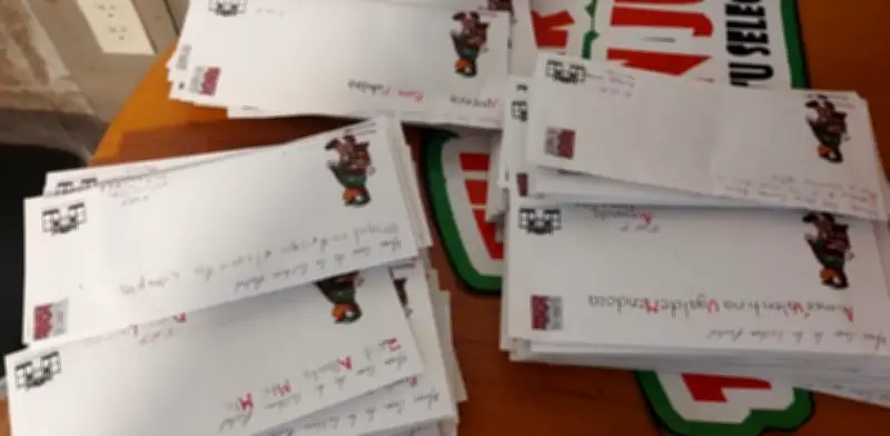 Más de mil cartas de niños llegan a la Selección Mexicana para apoyarlos en el Mundial 2026