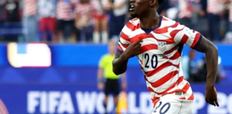 Mundial 2026: Estados Unidos golea 4-1 a Paraguay en su debut con doblete de Balogun
