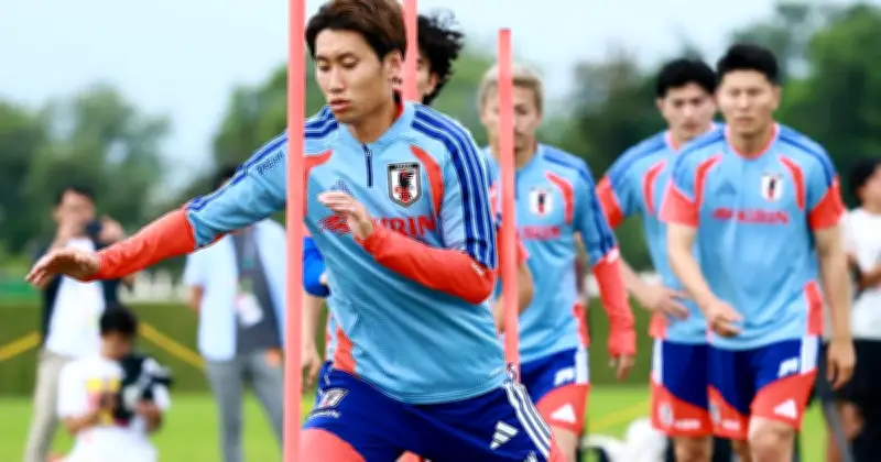 Niños japoneses visitan a su selección en Monterrey: emotivo encuentro