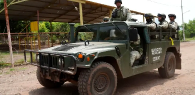 Nuevas explosiones en Apatzingán: campesino y militar heridos por narcominas