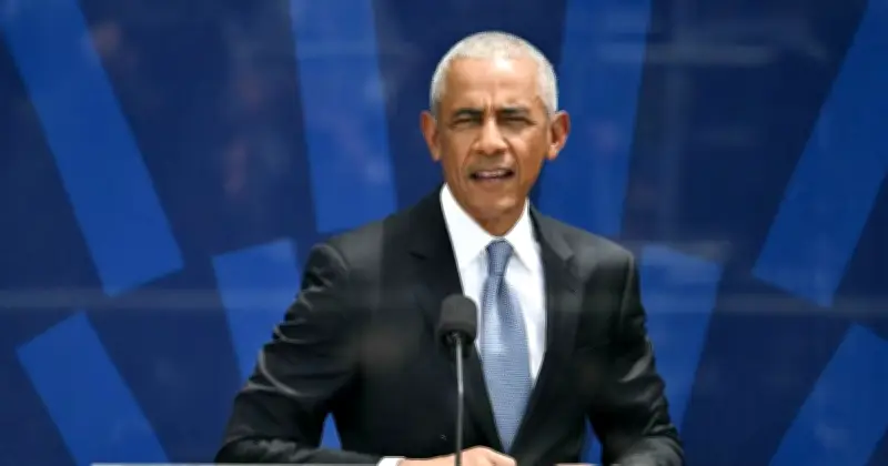 Obama inaugura su museo presidencial en Chicago sin Trump