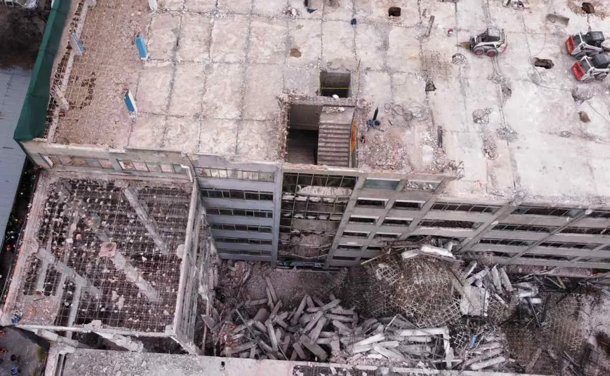 Vecinos relatan el terror tras colapso de edificio en San Antonio Abad