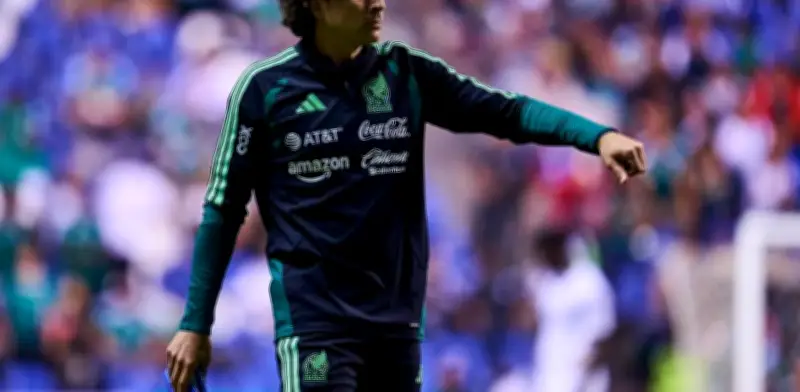 Ochoa llega a sexto Mundial: ¿será titular ante la competencia?