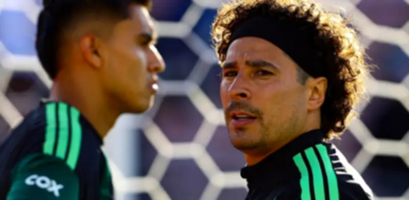 ¿Ochoa o Tala? Aguirre tendría a su elegido para el debut de México en el Mundial