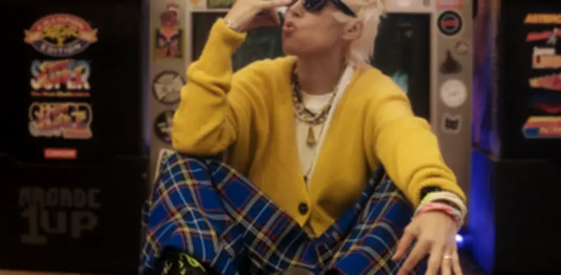 Pambo lanza 'Quedarnos en pijama' para rebelarse contra la industria musical