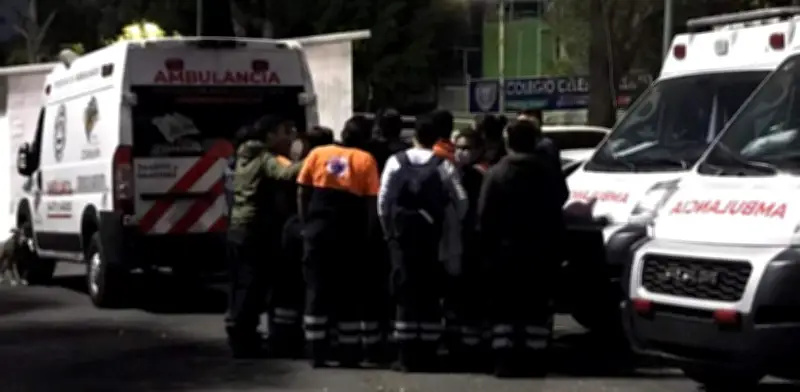 Paramedicos de Iztapalapa protestan por exclusion de vacuna anticovid