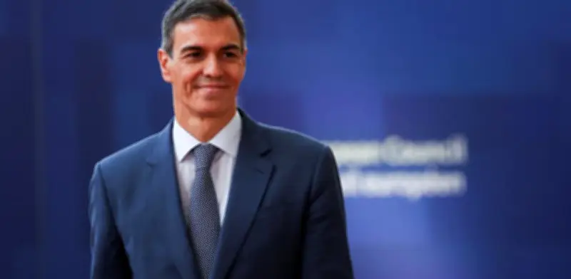 Pedro Sánchez respalda la inocencia de Zapatero en caso Plus Ultra