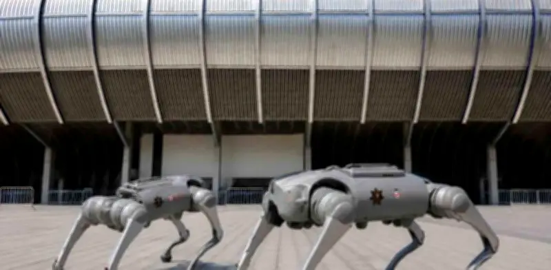 Perros robot vigilarán el Estadio Monterrey durante el Mundial 2026