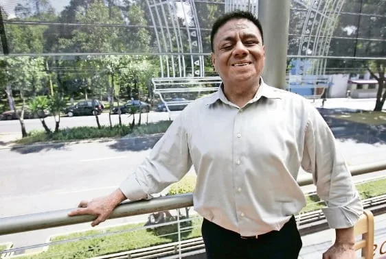 Jorge Fernández Granados gana el V Premio Internacional de Poesía de Fuente Vaqueros por 'Materia oscura'