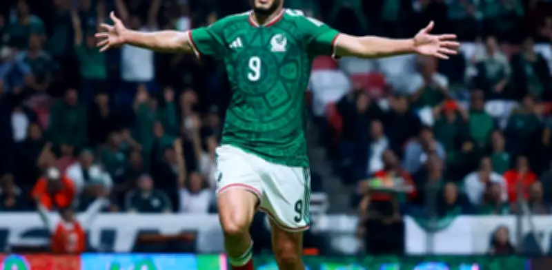 Raúl Jiménez firma nuevo contrato con Wolves por dos años en Championship
