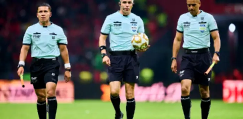 Árbitro mexicano Fernando Hernández pitará el España vs Perú