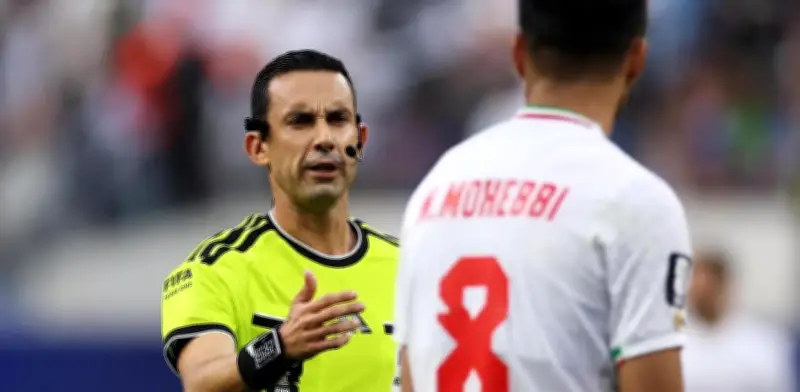 Árbitros mexicanos dirigirán el crucial Escocia vs Brasil en Mundial 2026