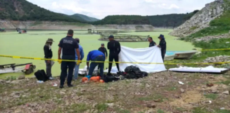 Recuperan tres cuerpos tras naufragio en presa de Zimapán; falta un desaparecido