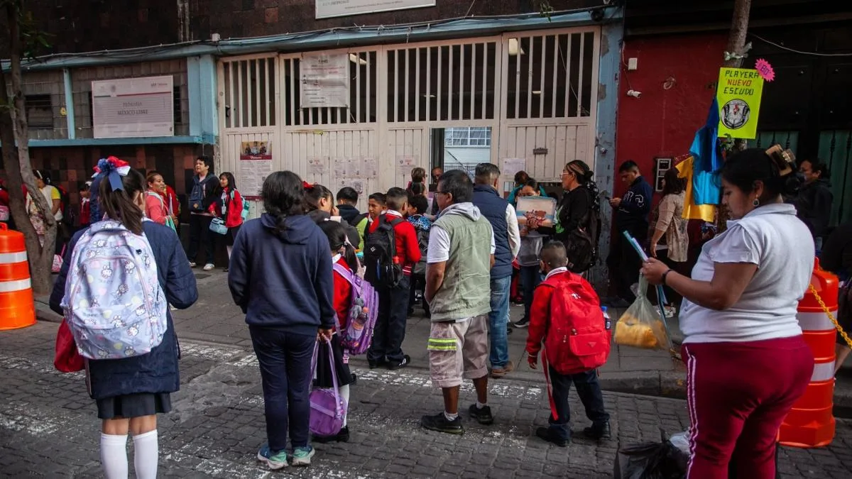 Alertan por retos virales que simulan amenazas escolares en CDMX