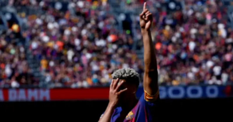 Ronald Araujo viaja urgente a Barcelona por lesión muscular