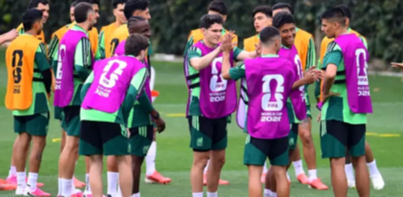 Selección Mexicana rinde tributo a la afición en el inicio del Mundial
