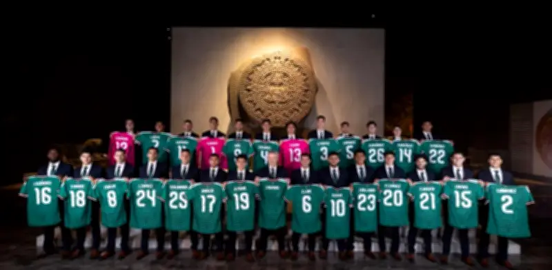 Selección Mexicana se toma foto oficial en el Museo de Antropología