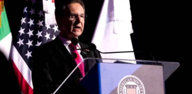 Sheinbaum propone a Esteban Moctezuma como embajador ante la UE