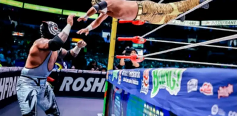 Tiger Mask vence a Black Tiger en su gira de despedida en México