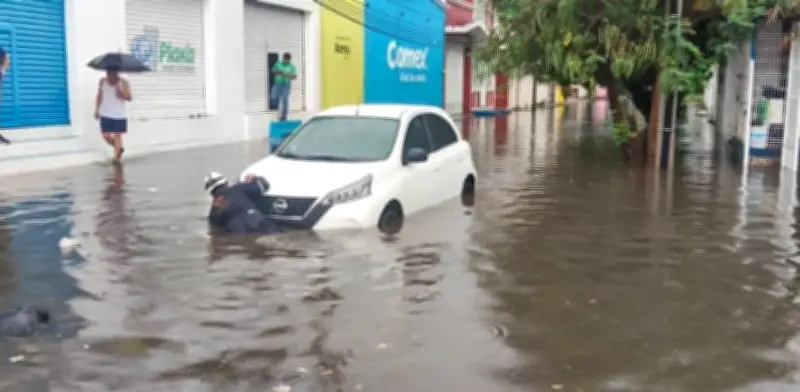 Tormenta tropical "Boris" causa daños e inundaciones en Oaxaca