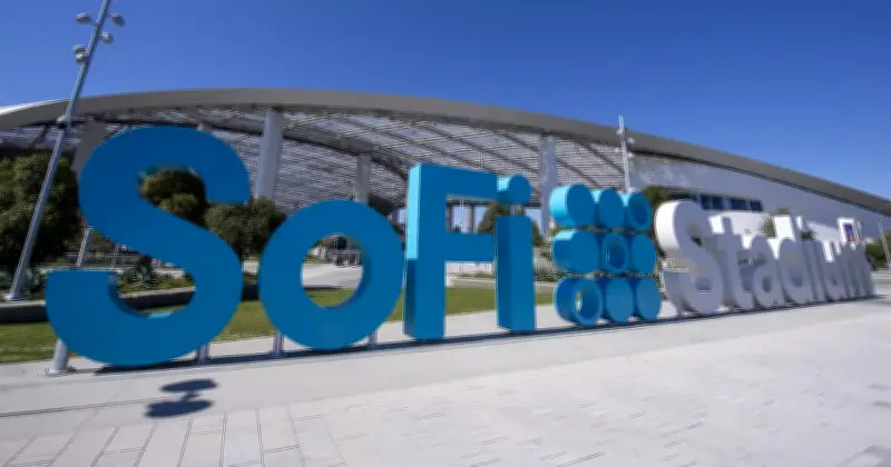 Trabajadores del SoFi Stadium en huelga contra el ICE a días del Mundial 2026