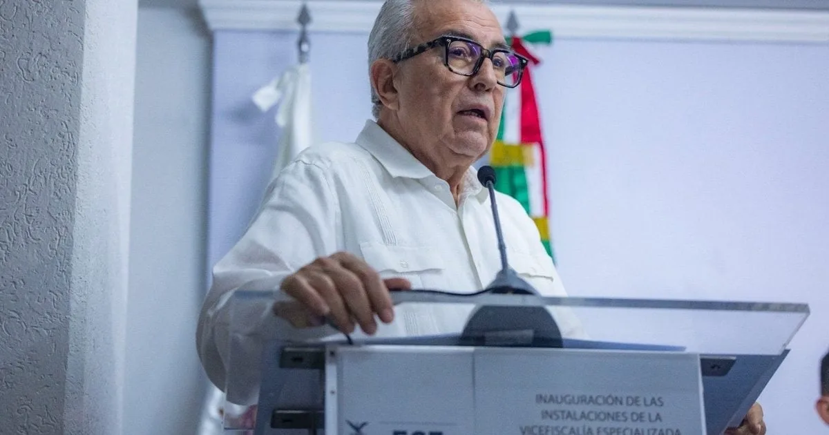 UIF congela cuentas de Rocha Moya, sus hijos y el senador Inzunza
