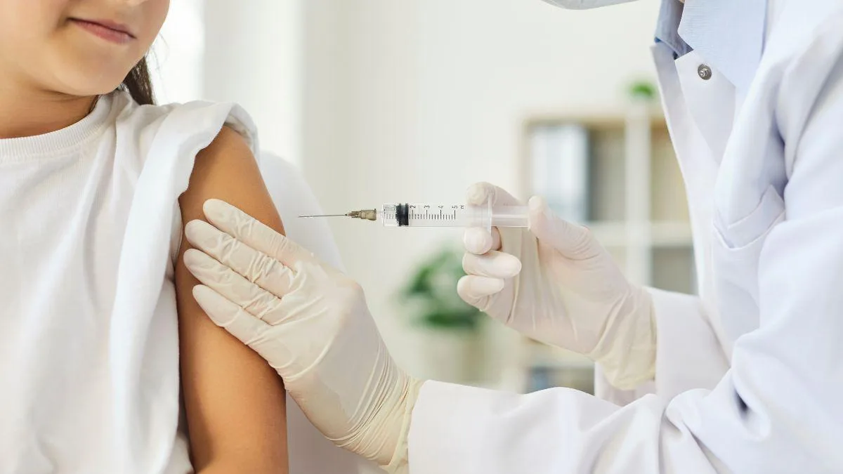 Vacuna contra meningitis B en México: disponible en sector privado